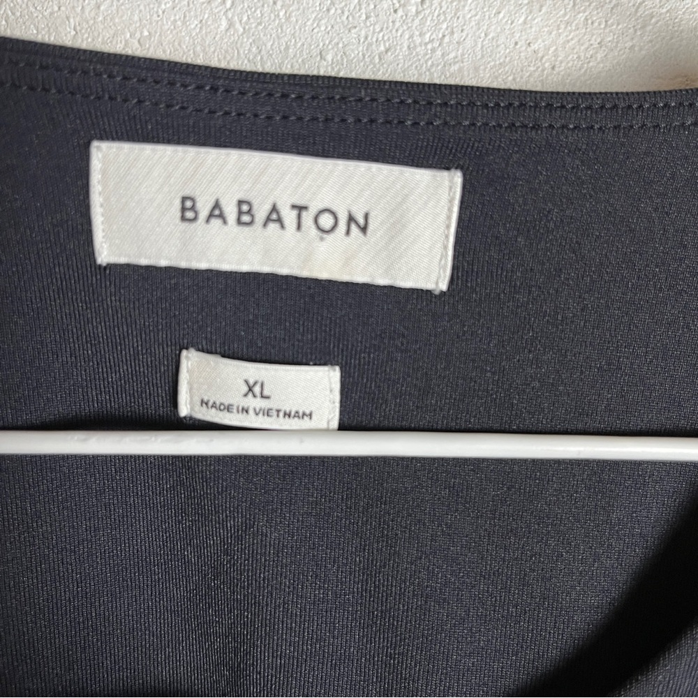 Babaton Aritzia Black Short Sleeve Crop Top XL Casual Neutral Minimalist Capsule - Picture 2 of 7